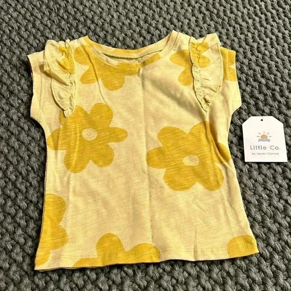 little co Other - Flower T-shirt nwt